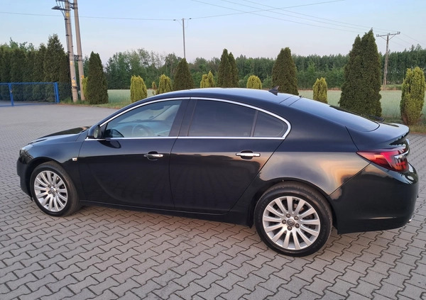 Opel Insignia cena 46900 przebieg: 144000, rok produkcji 2015 z Przedecz małe 781